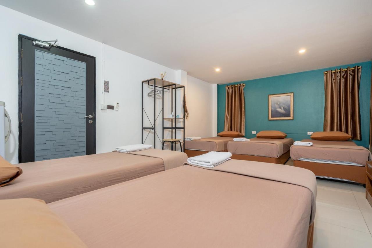 Black Pantera Hostel Patong Dış mekan fotoğraf