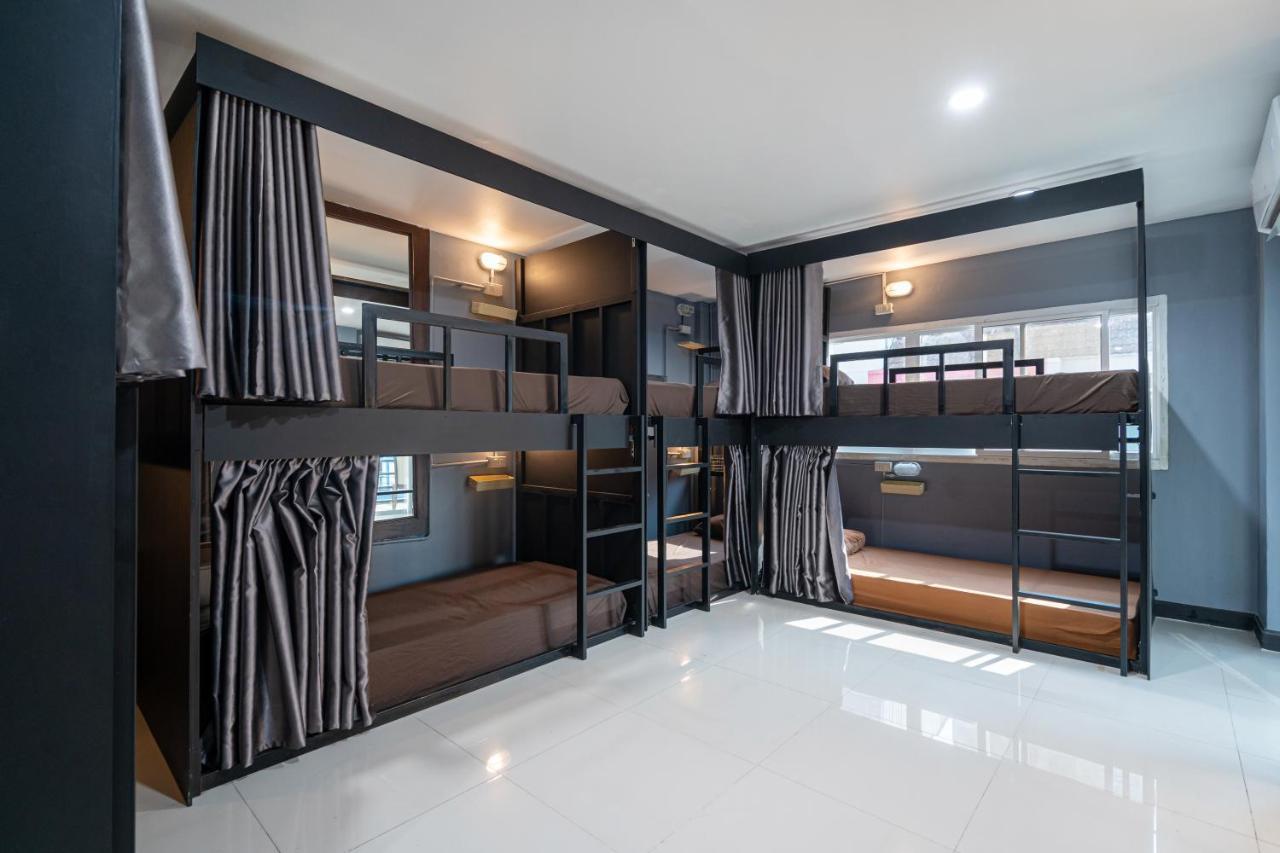 Black Pantera Hostel Patong Dış mekan fotoğraf