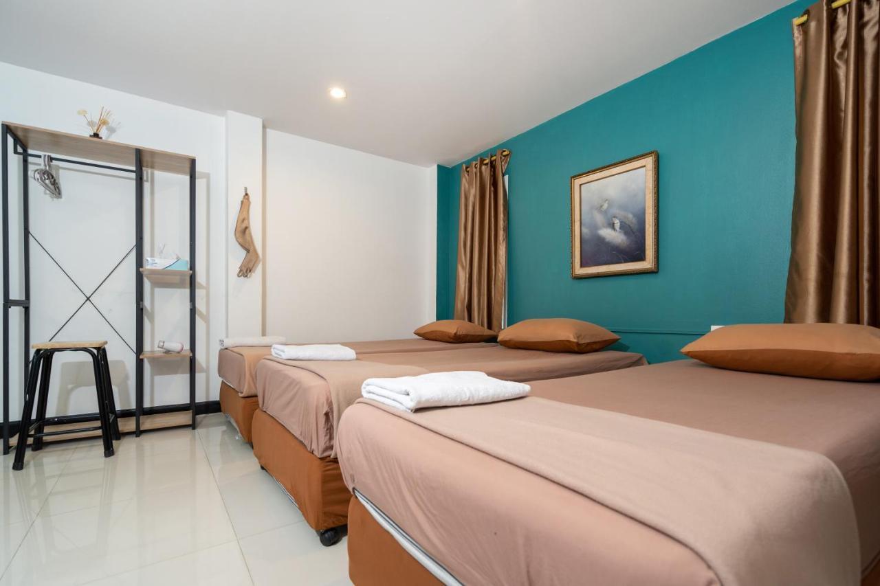 Black Pantera Hostel Patong Dış mekan fotoğraf