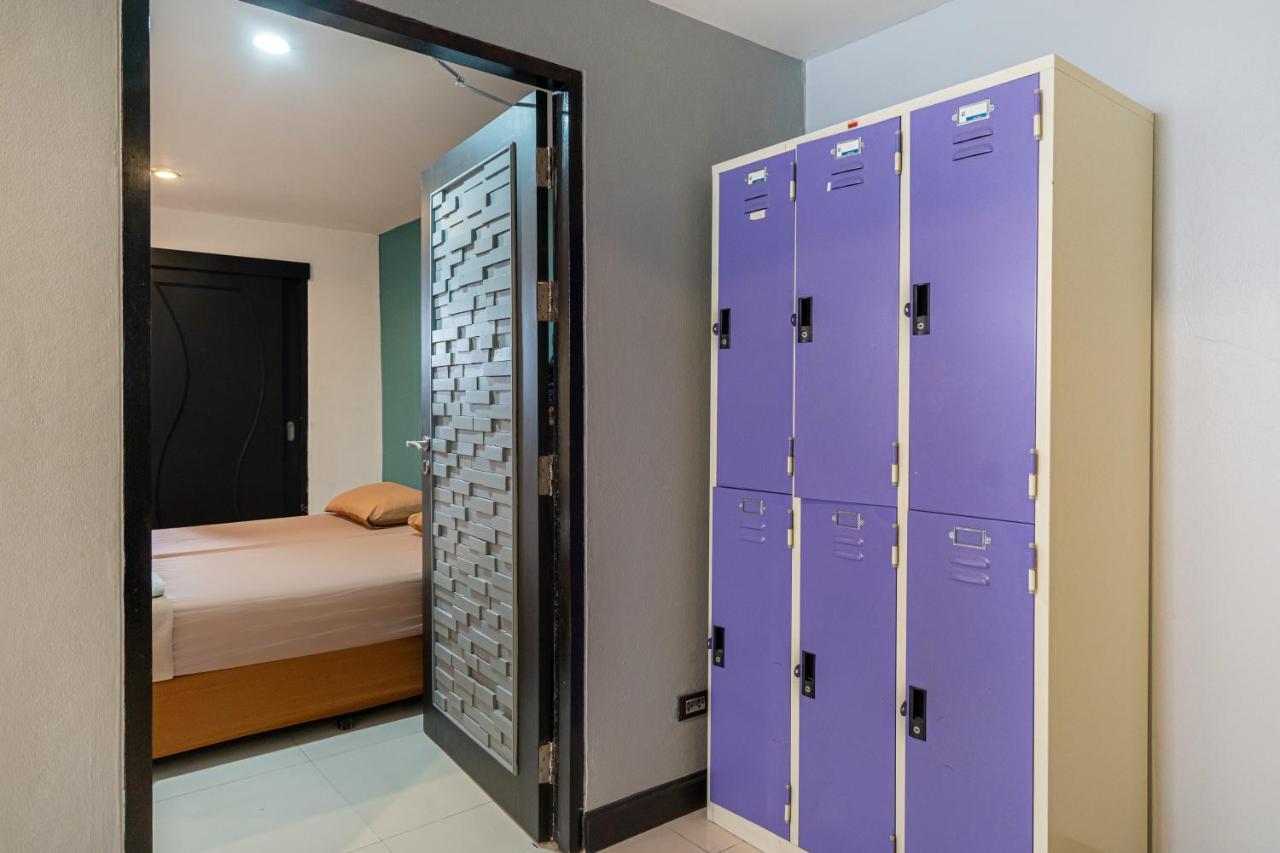 Black Pantera Hostel Patong Dış mekan fotoğraf
