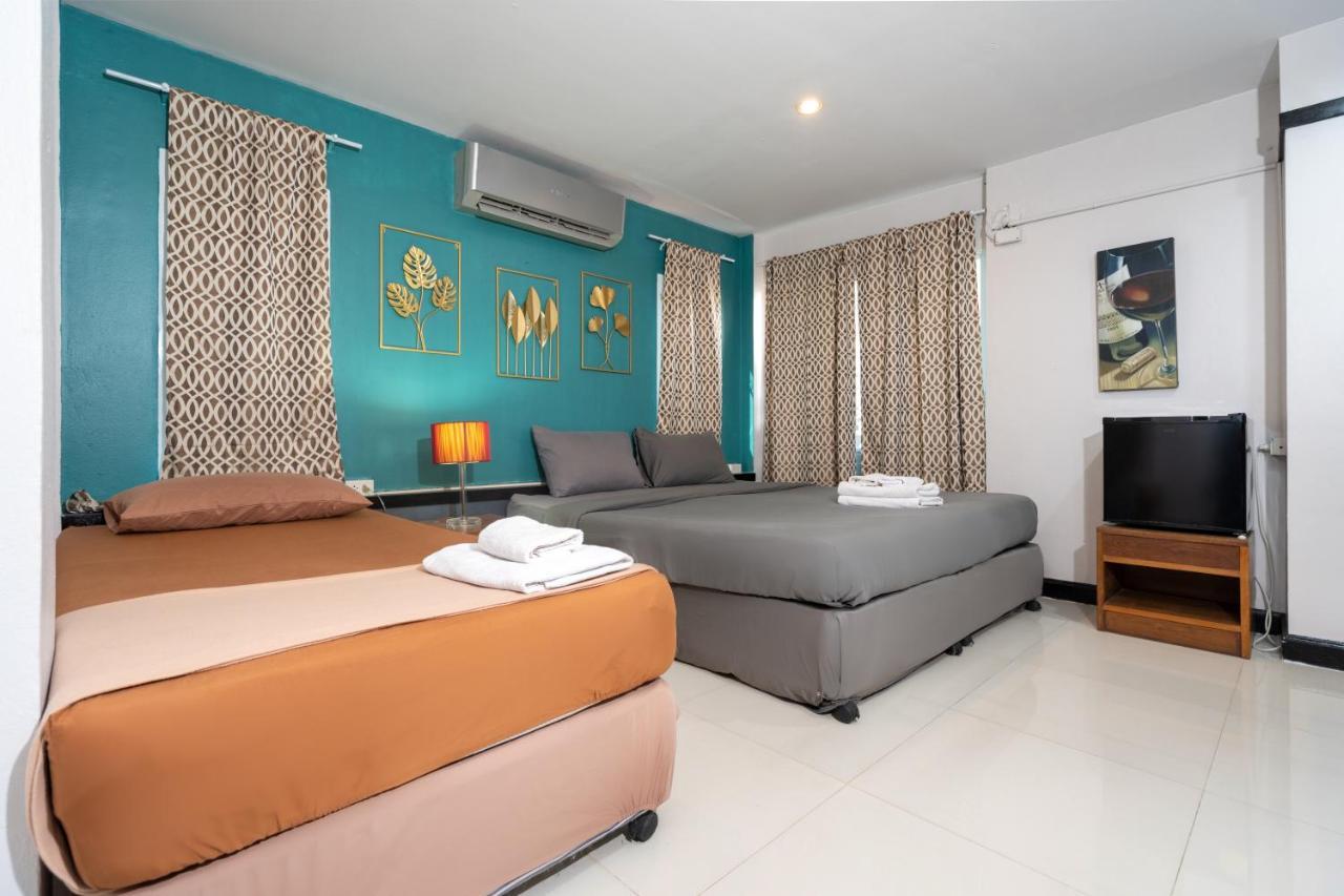 Black Pantera Hostel Patong Dış mekan fotoğraf